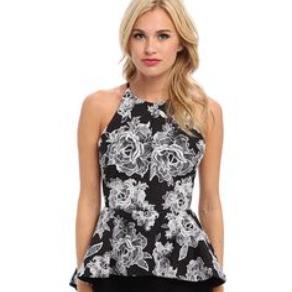 Stylestalker April Moon Black Floral Women Top SIZE SMALL BRAND NEW WITH TAGS